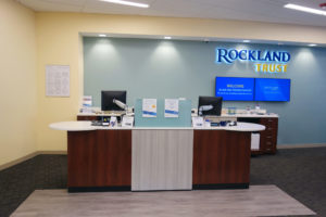 Rockland Trust Teller Pod